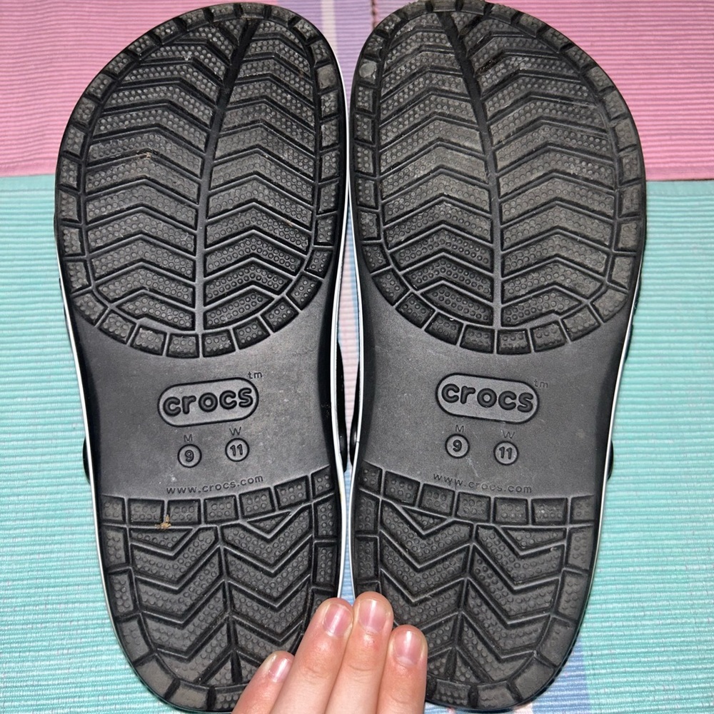 Brand new!! Size mens 9, women’s 11